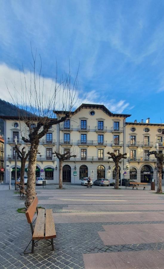 Apartmán Cal Tranquil Camprodon, Acollidor Atic Al Centre Exteriér fotografie